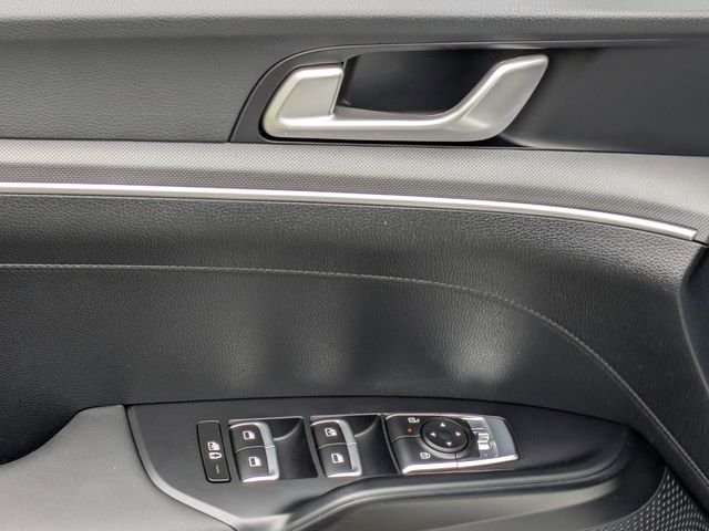 2026 Kia K5 LXS - Photo 11