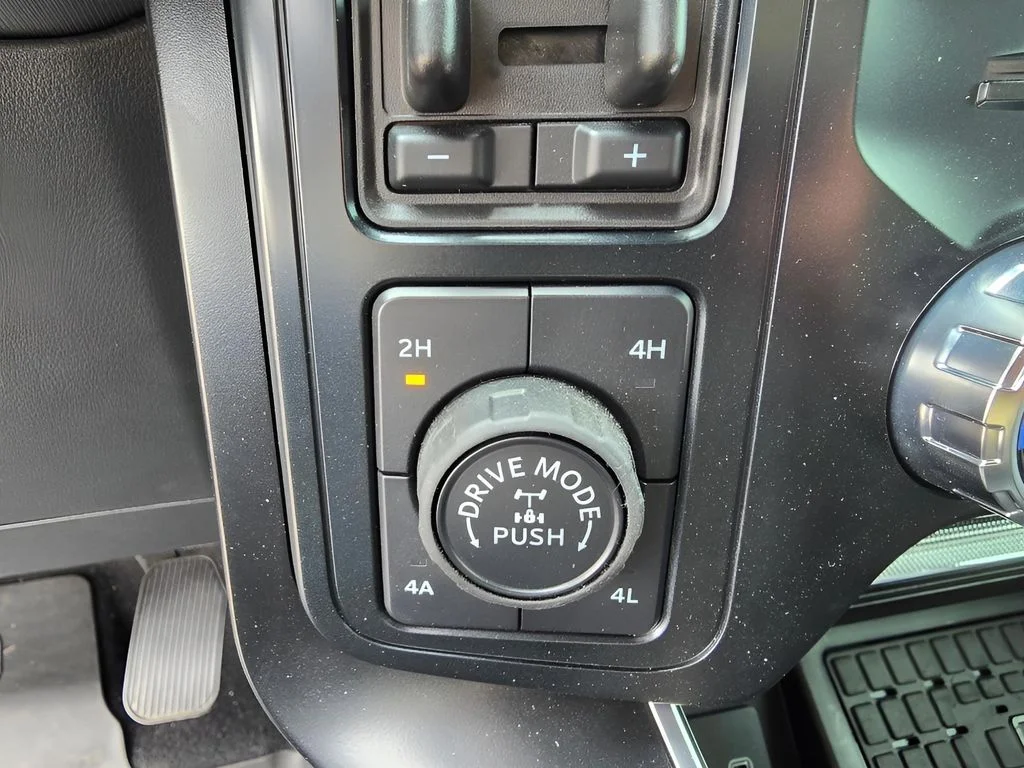 Used 2025 Agate Black Metallic Ford Raptor image 22