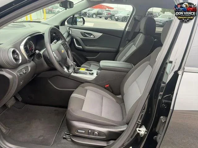 Used 2025 Black Chevrolet LT image 10