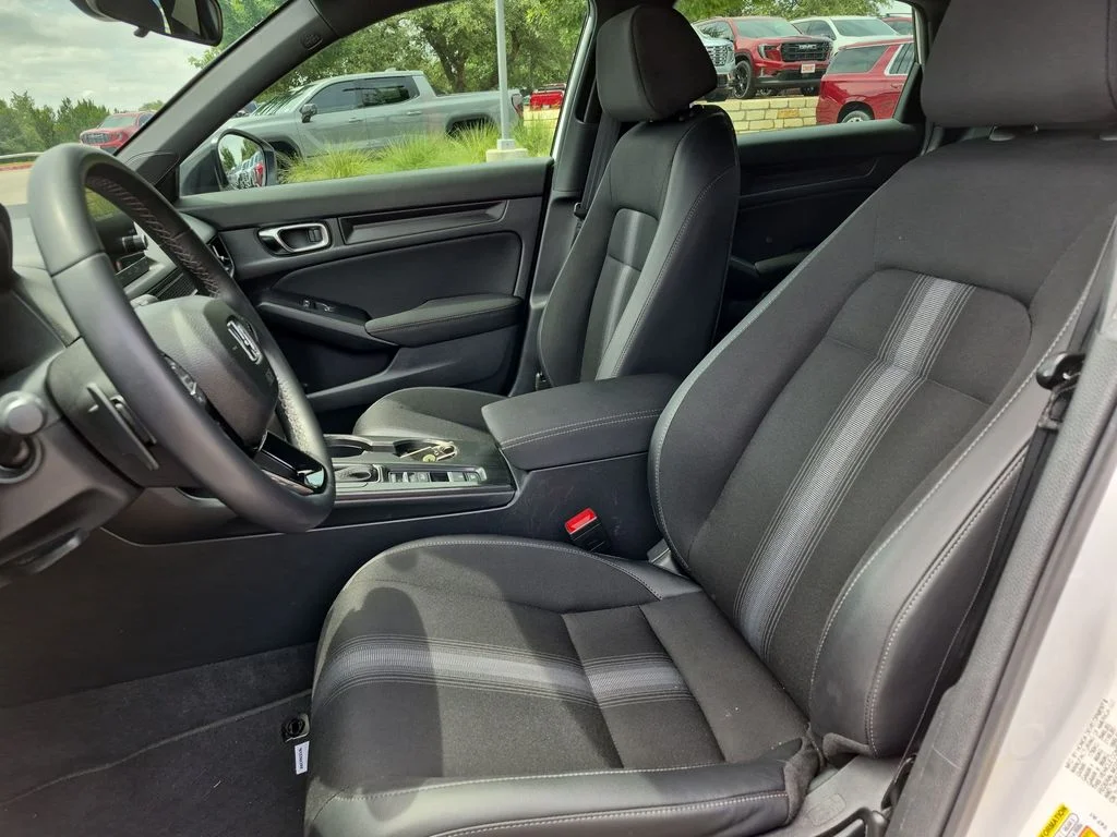 Used 2025 White Honda Sport image 17