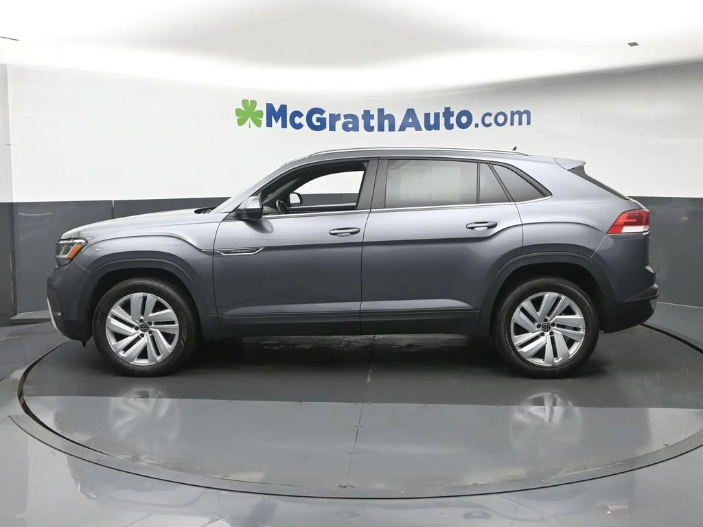 Used 2020 Gray Volkswagen 3.6L V6 SE w/Technology image 22