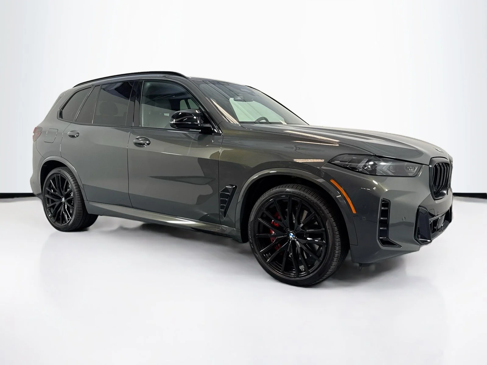 Used 2026 Dravit Grey Metallic BMW M60i image 7