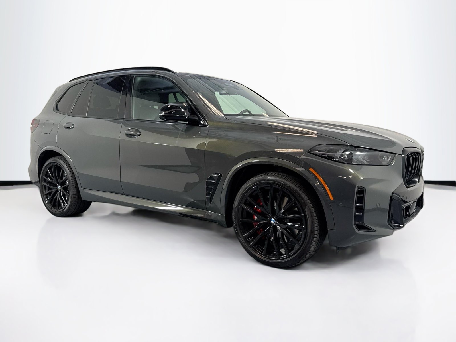 Used 2026 Dravit Grey Metallic BMW M60i image 7