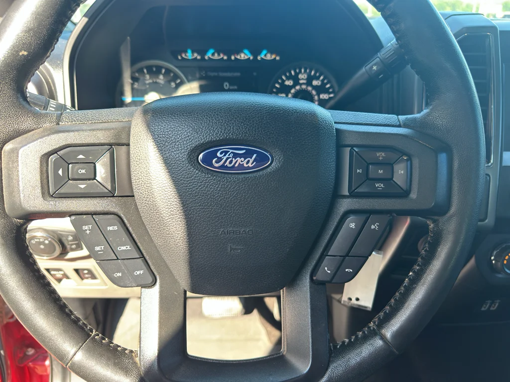 Used 2020 Rapid Red Metallic Tinted Clearcoat Ford XLT image 9