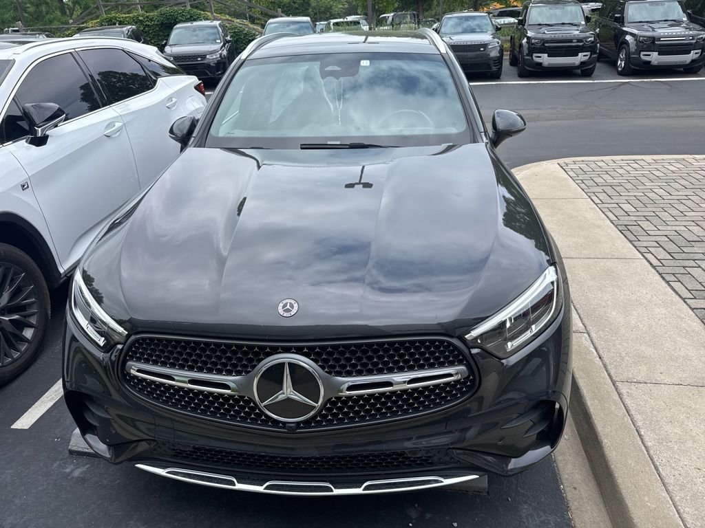 Used 2023 Graphite Gray Metallic Mercedes-Benz GLC 300 image 1