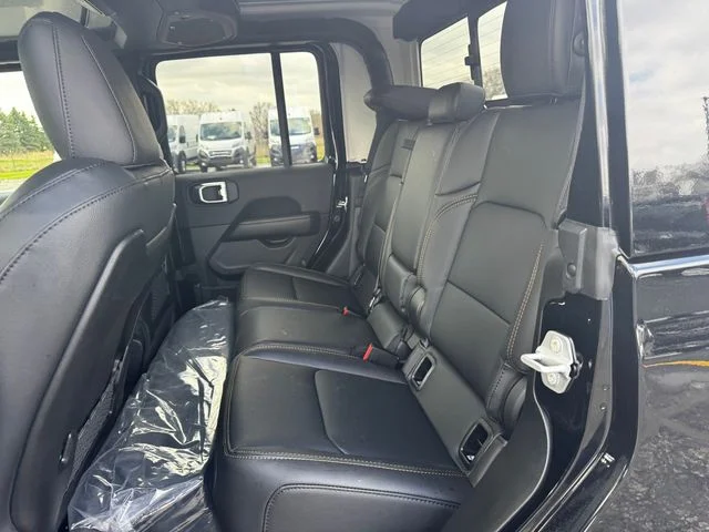 New 2026 Black Clear-Coat Exterior Paint Jeep Sahara image 18