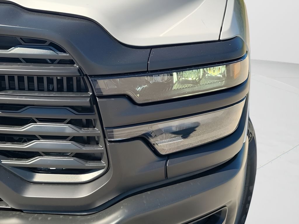 New 2026 Bright White Clear-Coat Exterior Paint RAM Tradesman image 16