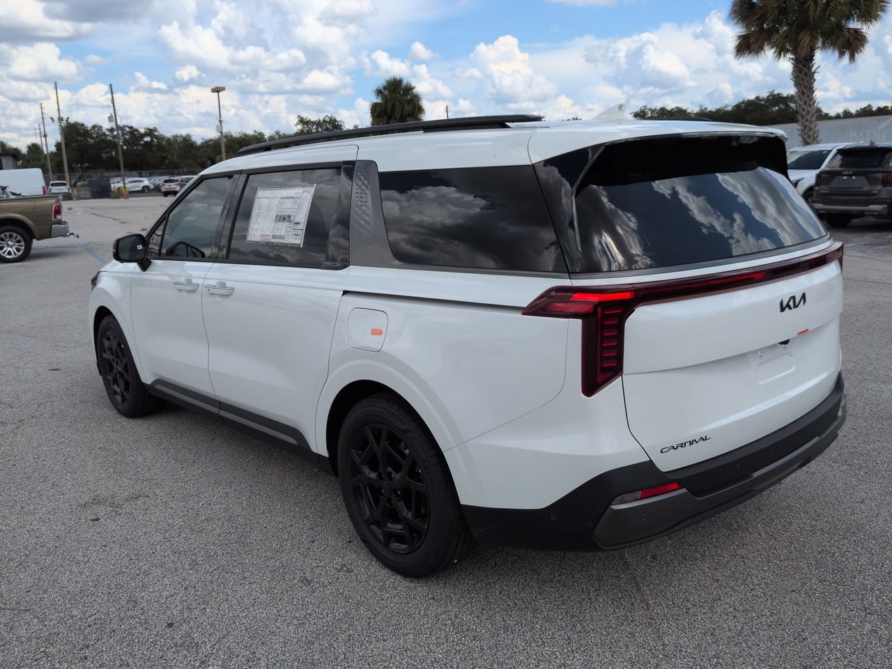 New 2027 Snow White Pearl Kia SX Prestige image 6
