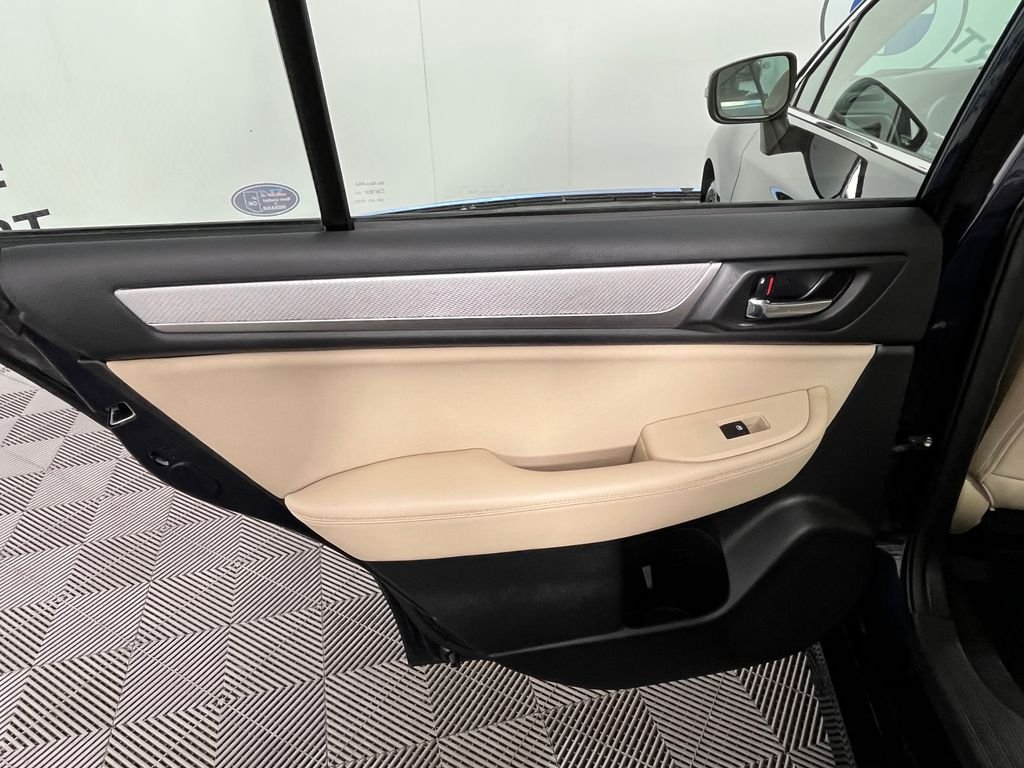 Used 2018 Blue Subaru 2.5i image 19