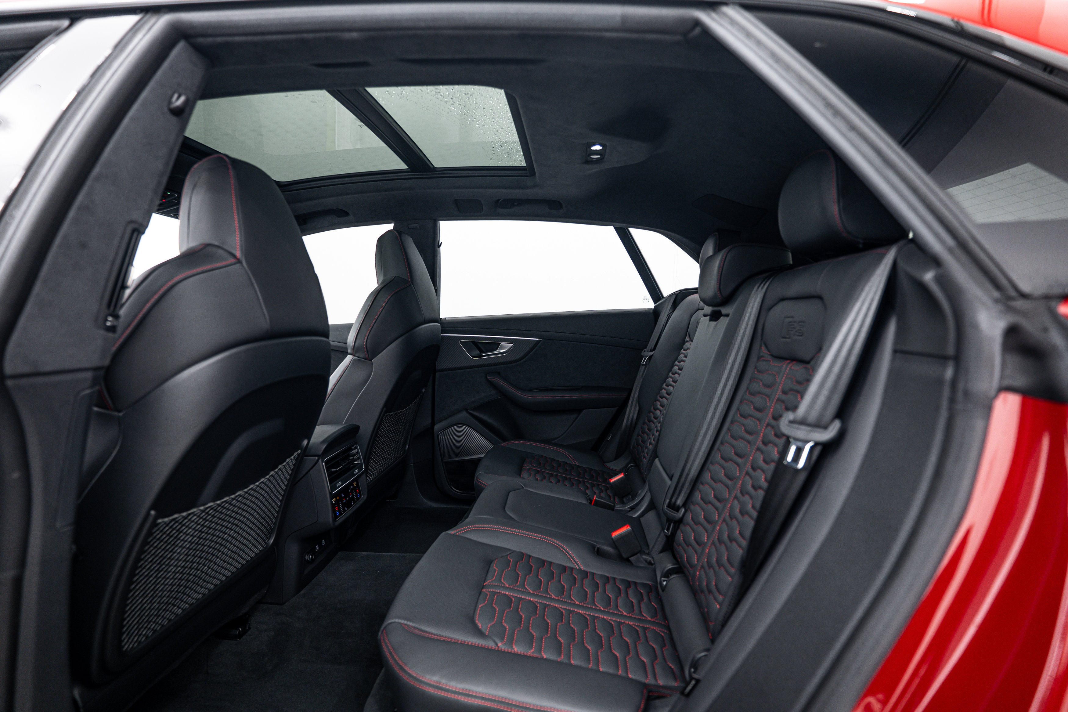 2025 Audi RS Q8 Base - Photo 25