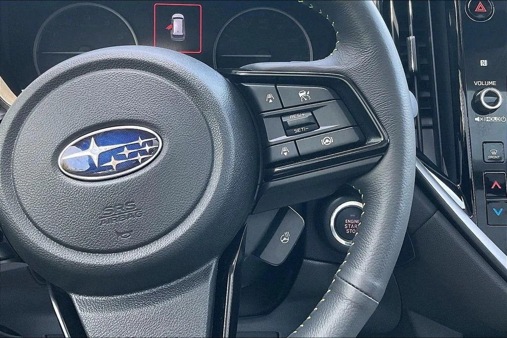 Used 2025 White Subaru Onyx Edition image 22