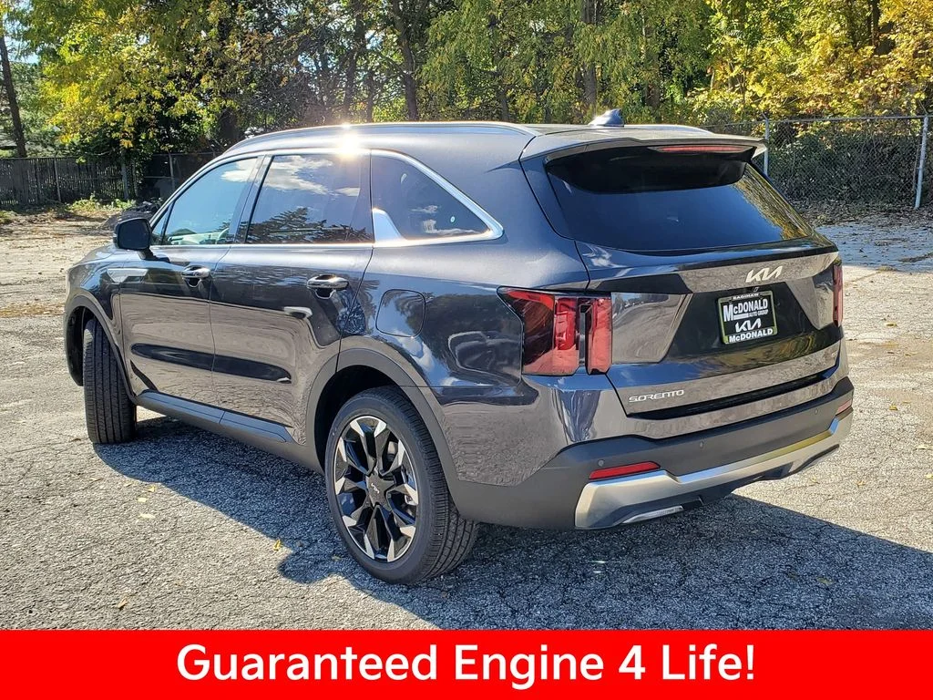 2026 Kia Sorento EX - Photo 4