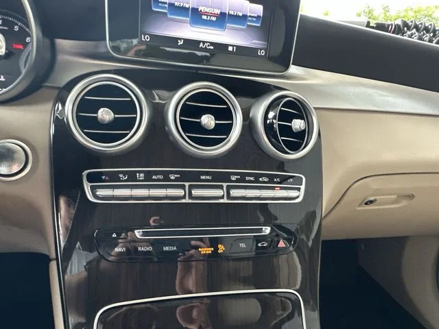 Used 2019 Blue Mercedes-Benz GLC 300 image 18