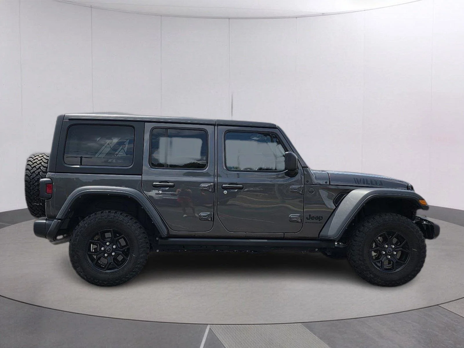 Used 2025 Granite Crystal Metallic Clearcoat Jeep Willys image 4