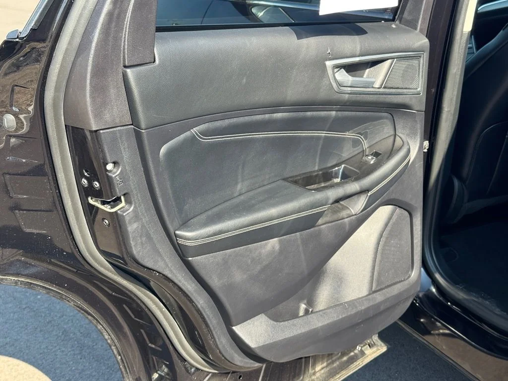 Used 2019 Black Ford Titanium image 17