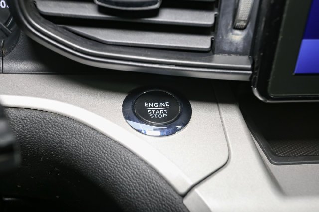 Used 2023 White Ford XLT image 28