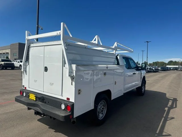 New 2026 Oxford White Ford XL image 6
