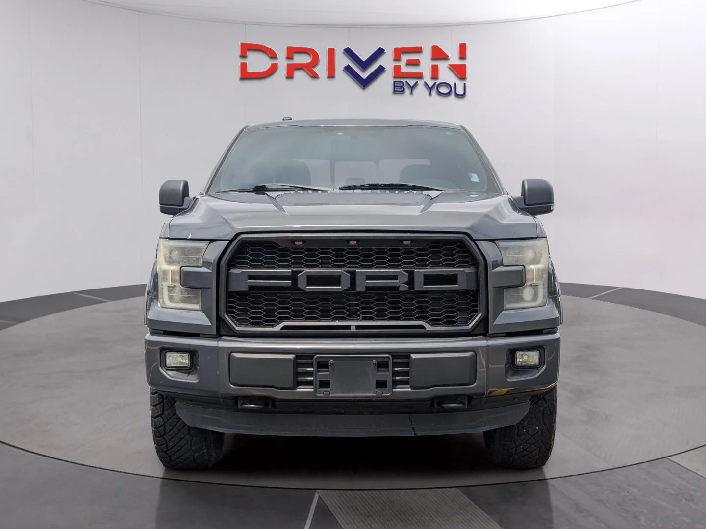 Used 2016 Magnetic Metallic Ford XLT image 8