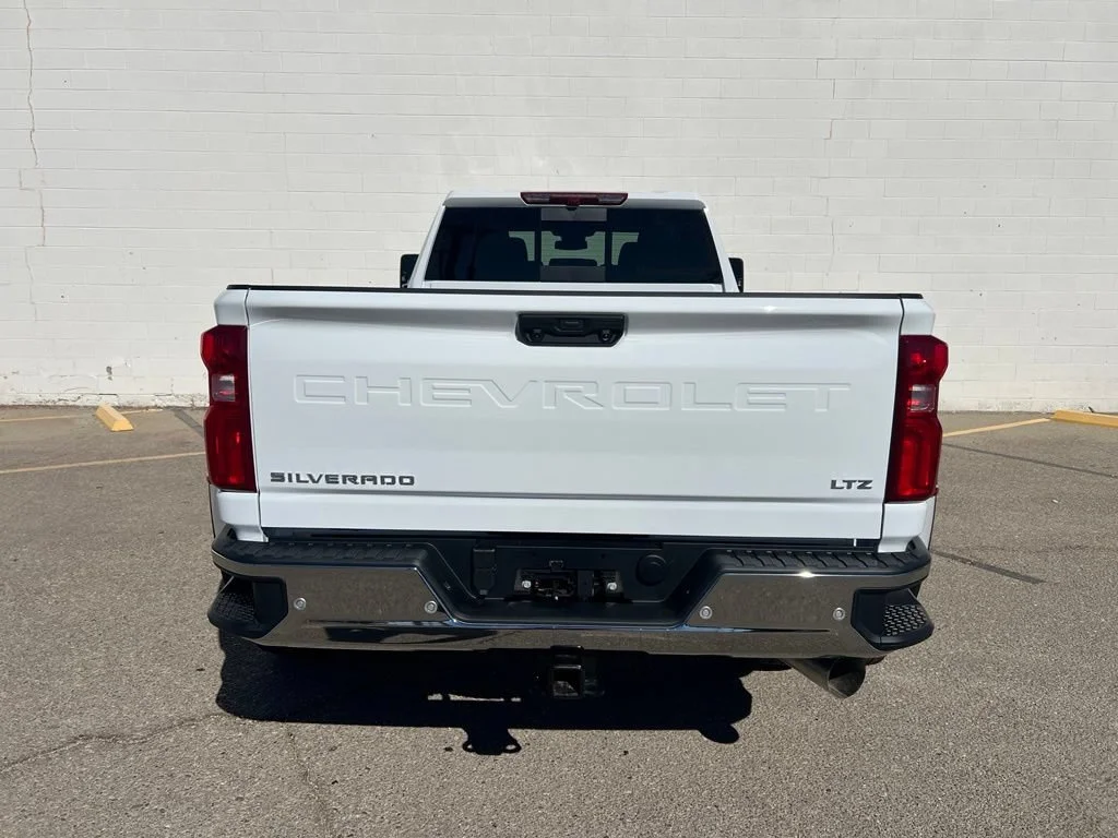 New 2026 Summit White Chevrolet LTZ DRW image 4