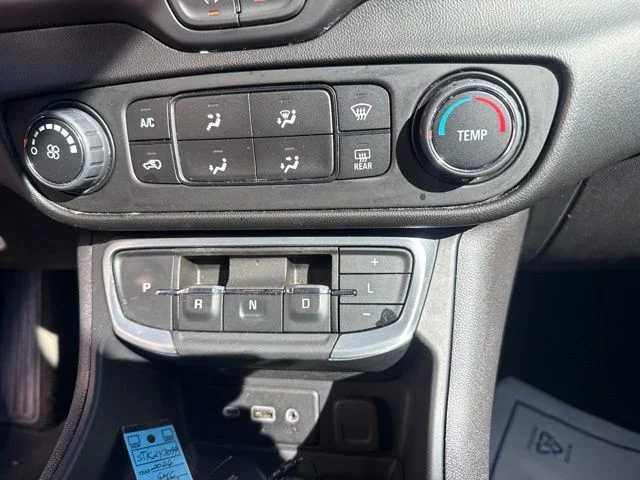 Used 2024 White GMC SLE image 14