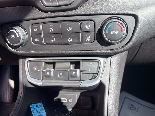Used 2024 White GMC SLE image 14