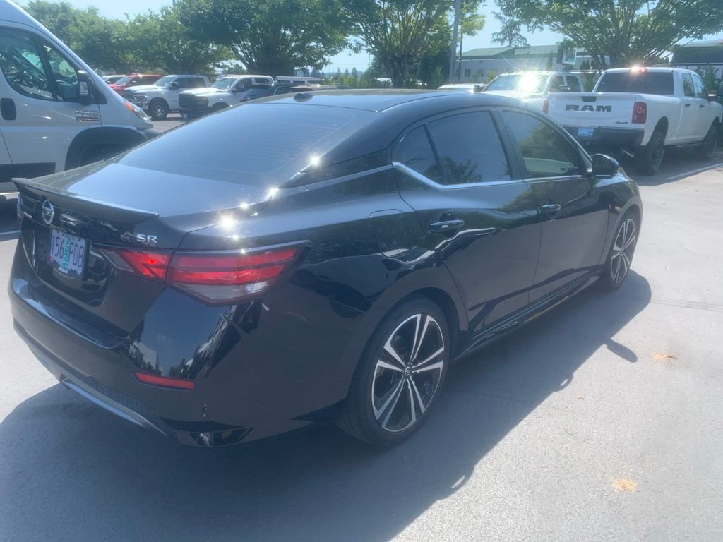 Used 2023 Super Black Nissan SR image 4
