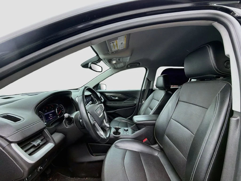 Used 2023 Black GMC SLT image 22