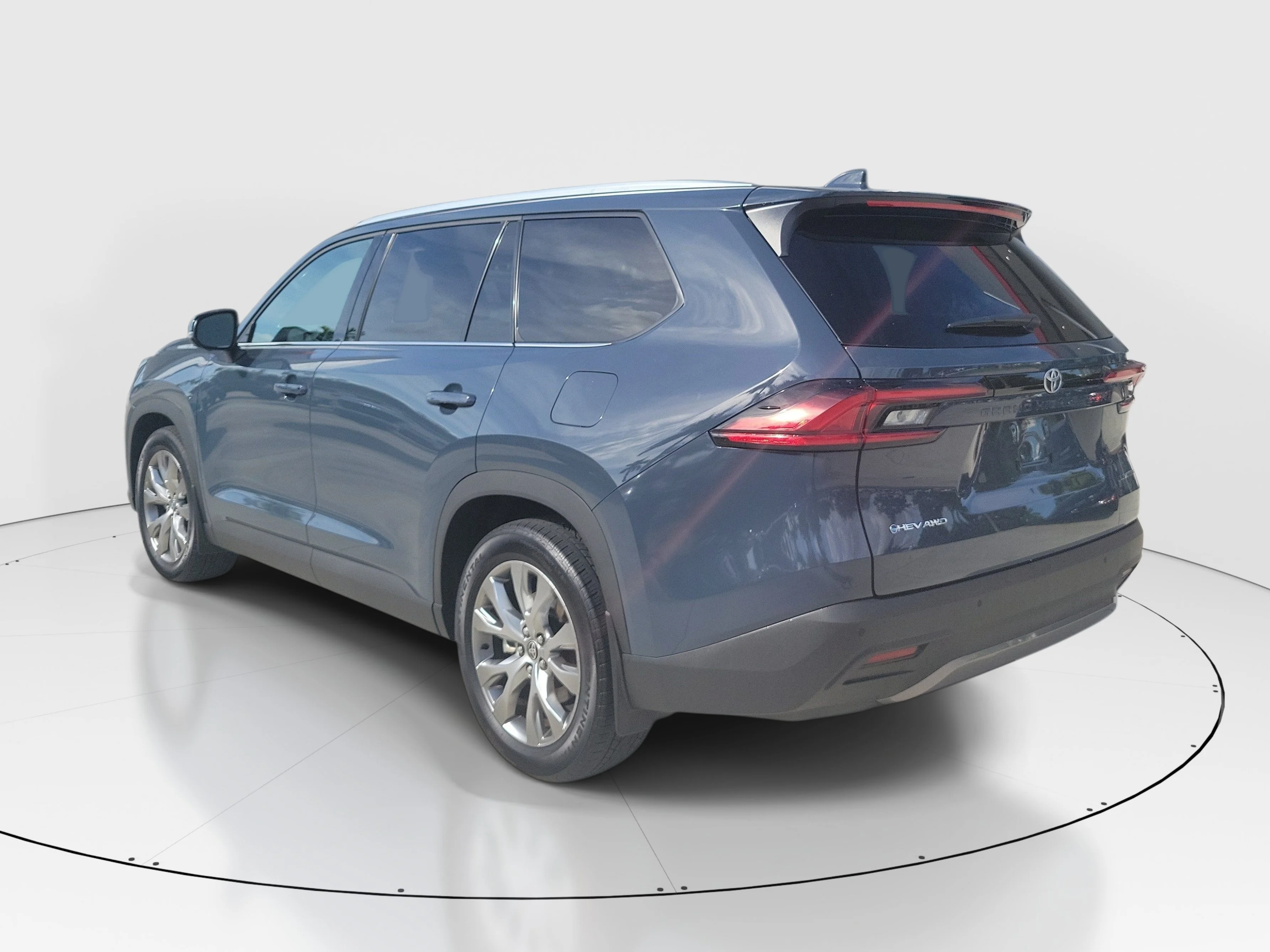Certified Used 2025 Cloud Toyota Limited image 5