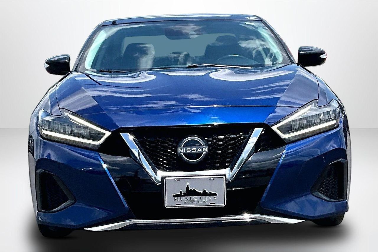 Used 2023 Deep Blue Pearl Nissan SL image 2