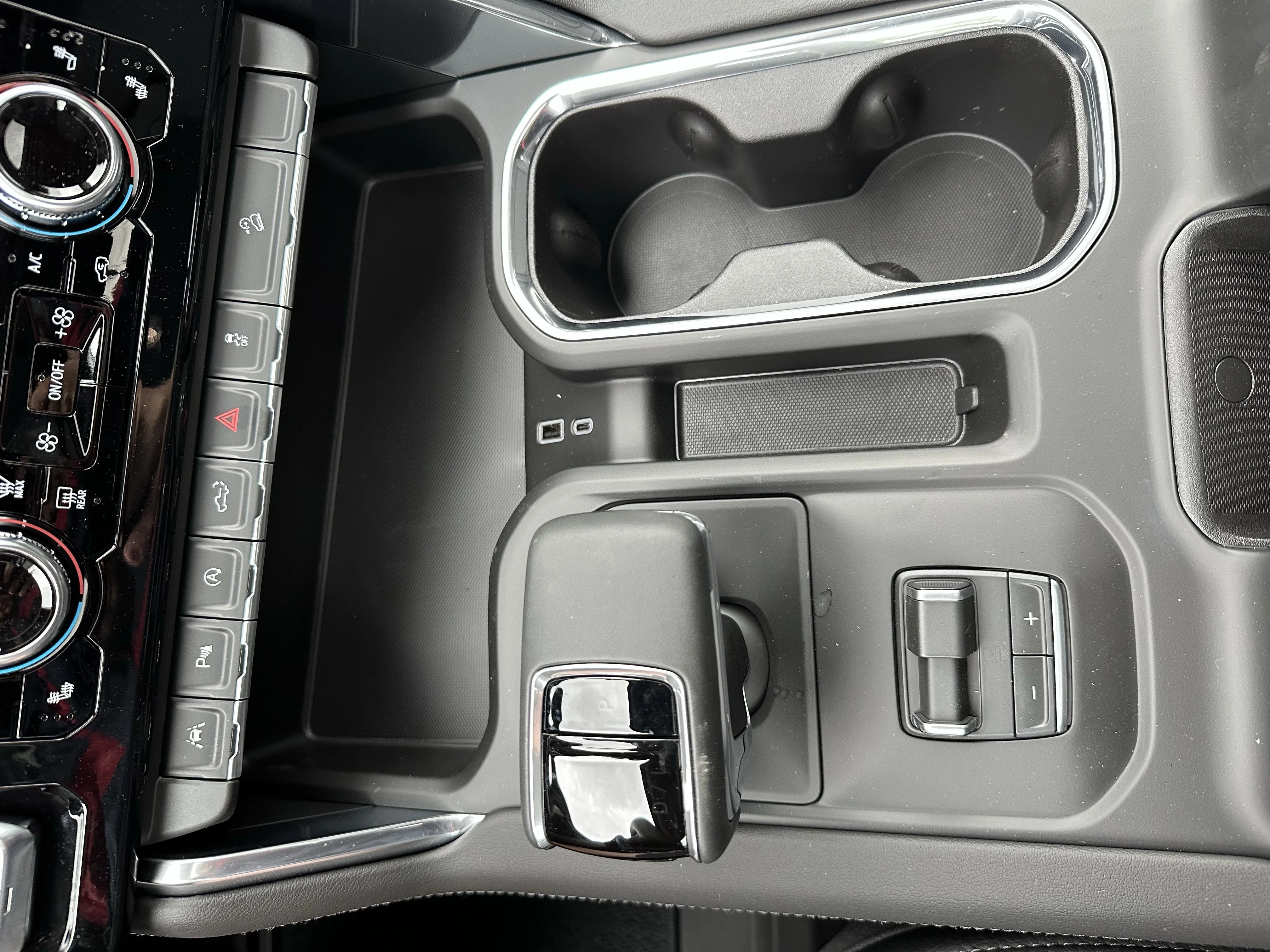 New 2026 Glacier White Tricoat GMC Denali image 17