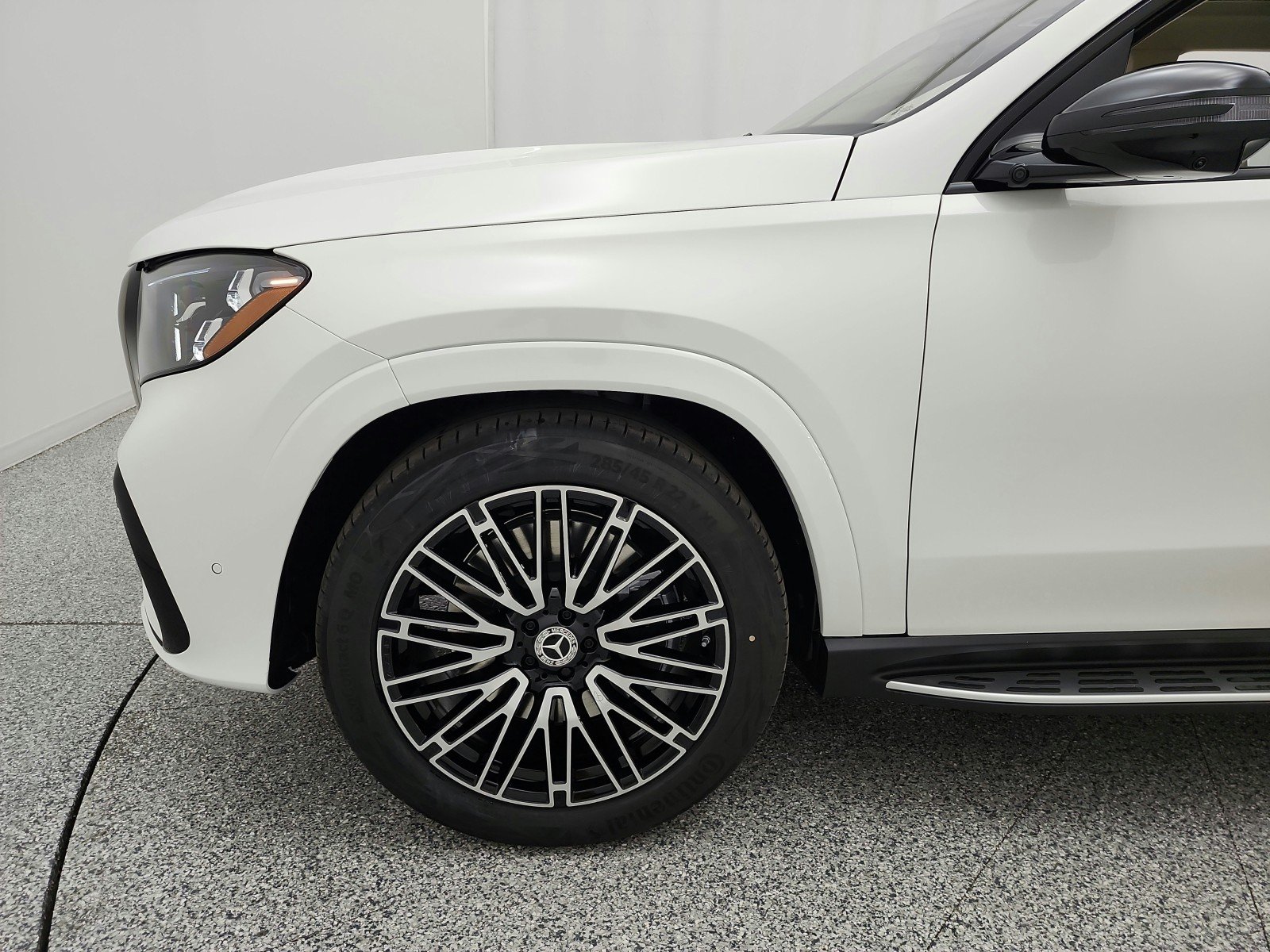 New 2027 Polar White Mercedes-Benz GLS 450 4MATIC® SUV image 13