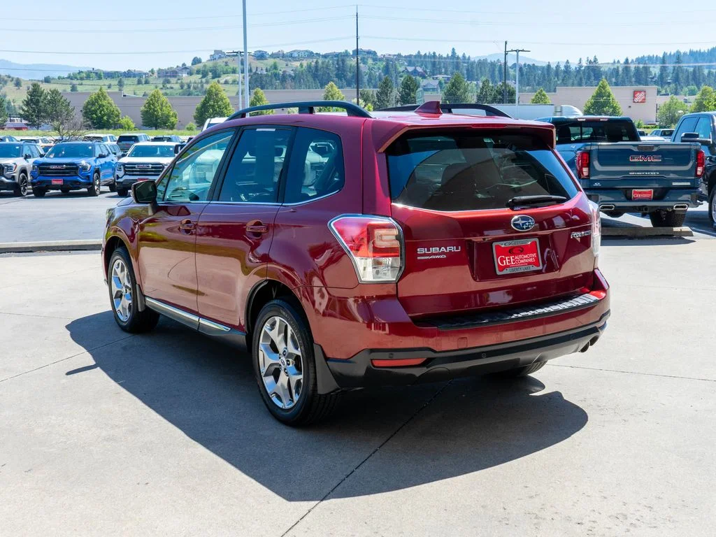 Used 2018 Red Subaru 2.5i Touring image 46