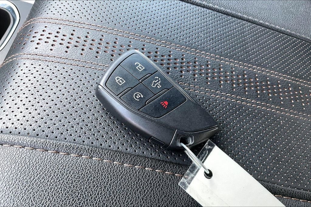 Used 2024 Dark Ash Metallic Chevrolet High Country image 11