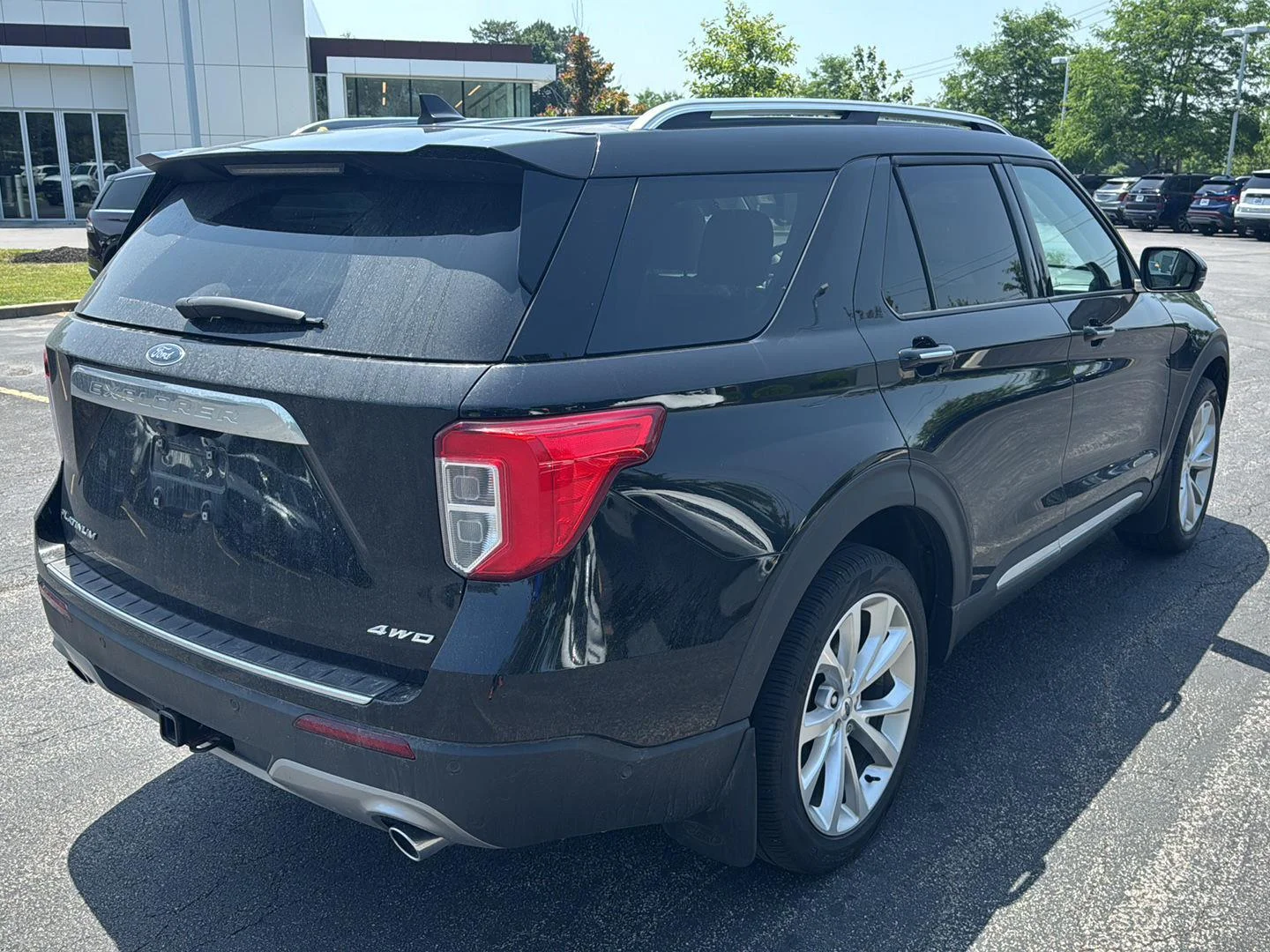 Used 2023 Agate Black Metallic Ford Platinum image 4