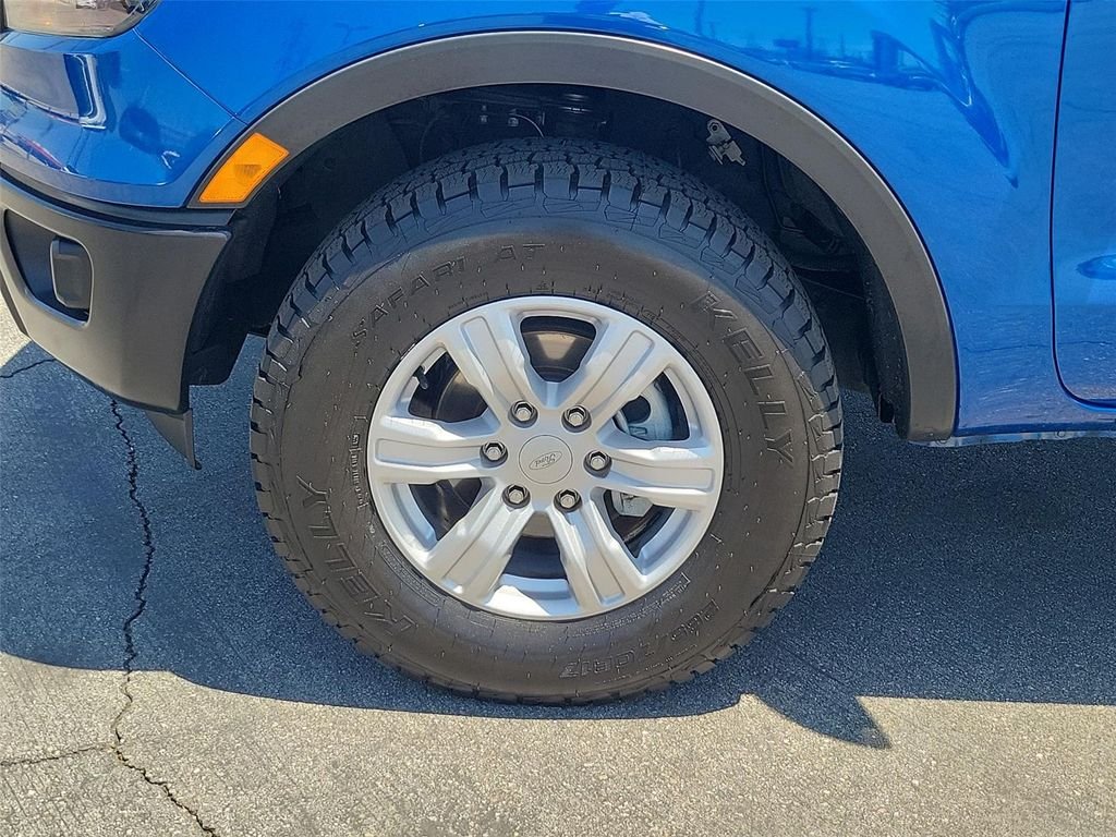 Used 2020 Blue Ford XL image 23