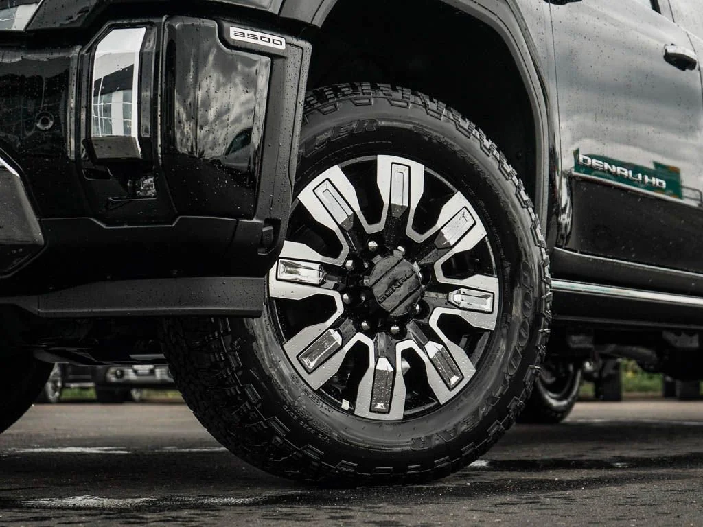 2026 GMC Sierra 3500HD Denali - Photo 6