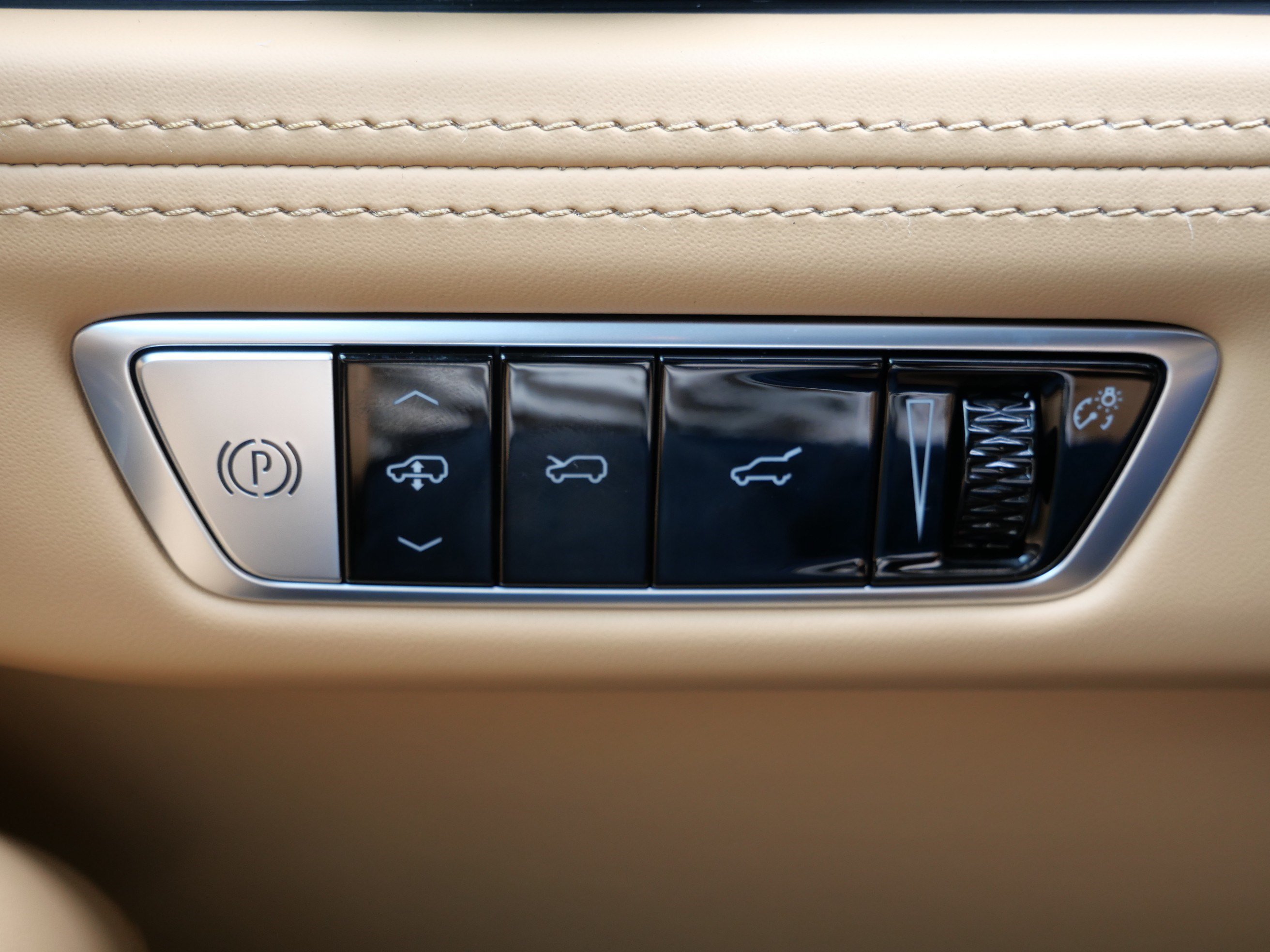 2026 Cadillac Escalade IQL Premium Sport - Photo 13