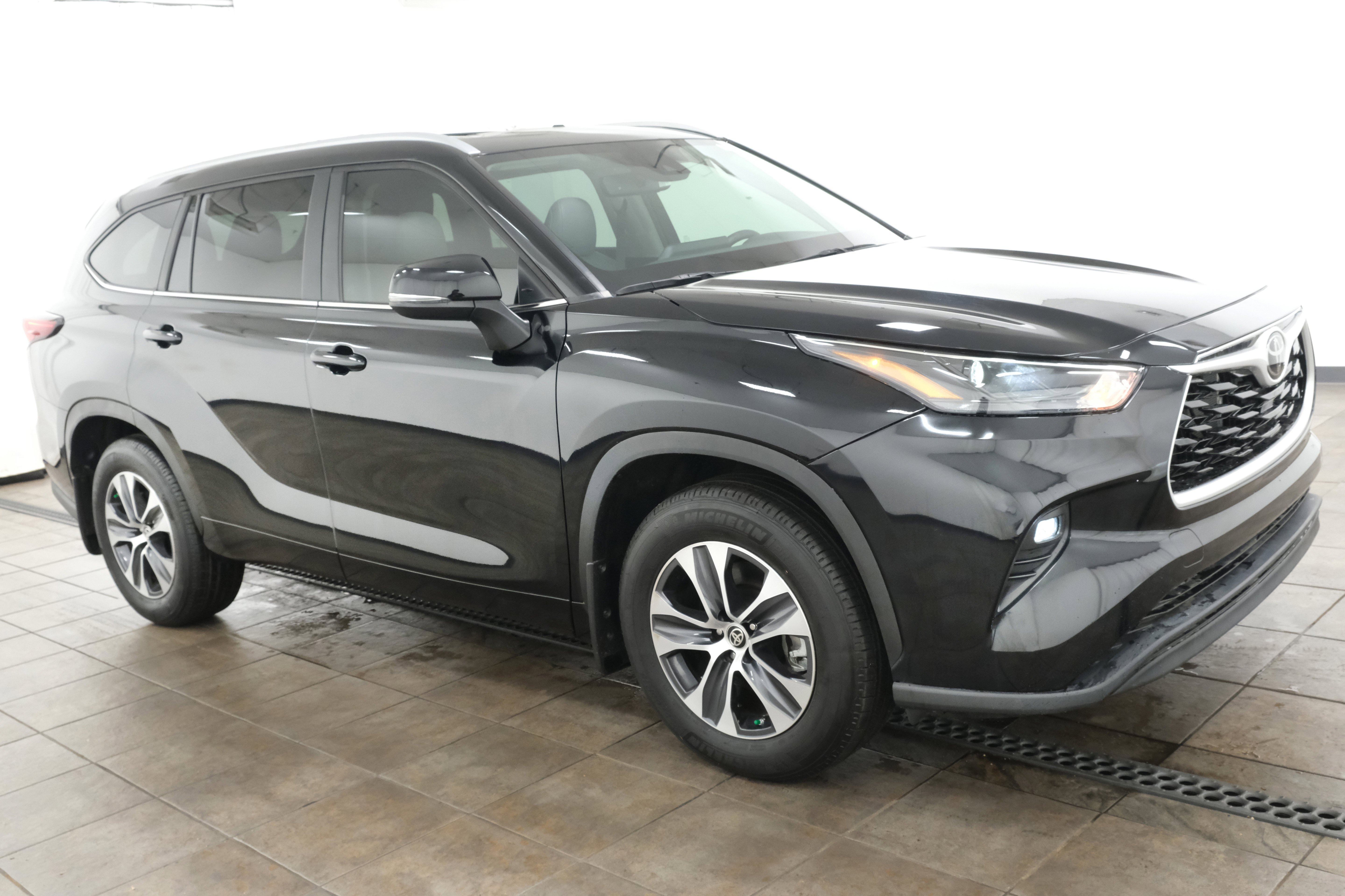 2024 Toyota Highlander XLE - Photo 7