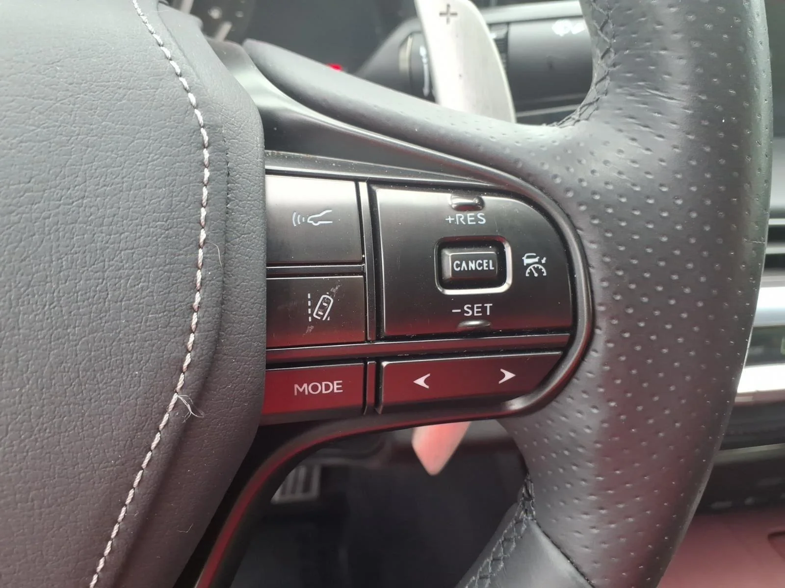 Used 2018 Ultra White Lexus LC 500 image 27