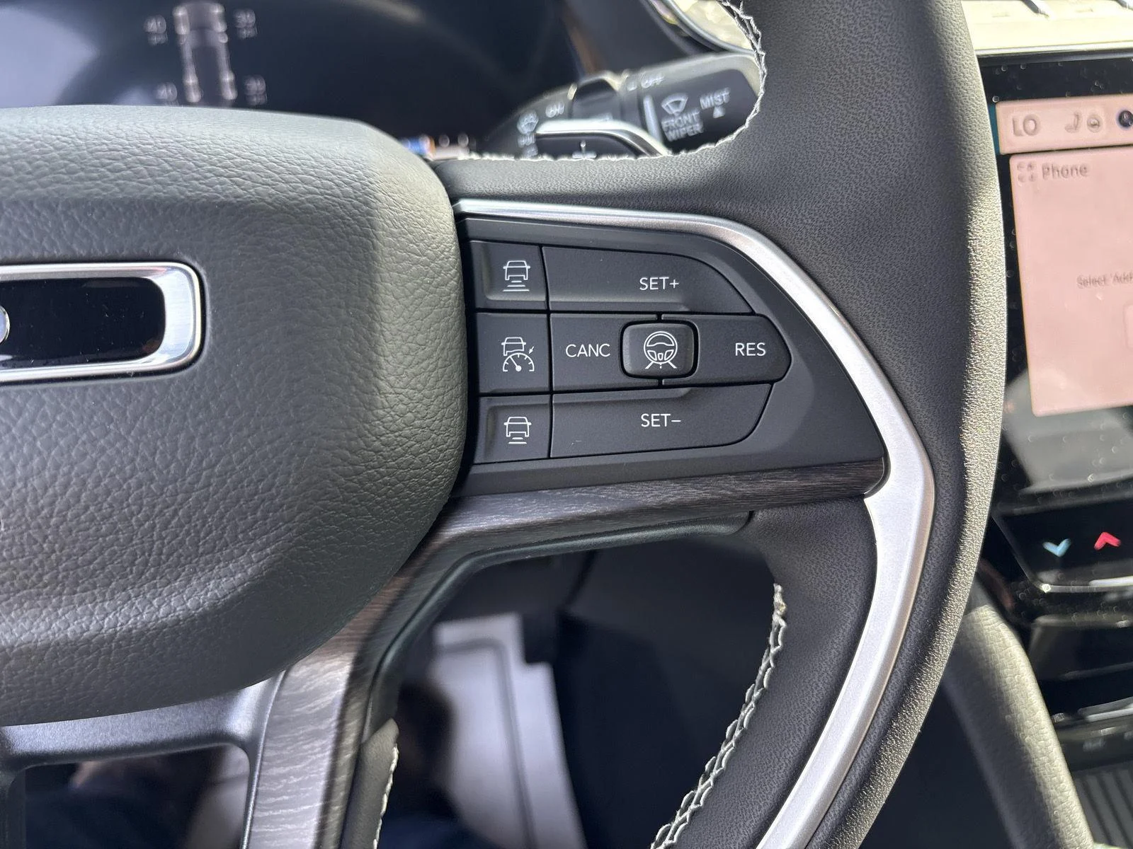 New 2026 Bright White Clearcoat Jeep Laredo Altitude image 17