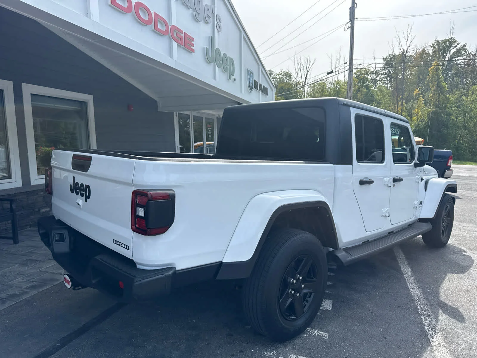 Used 2021 Bright White Clearcoat Jeep Sport S image 3
