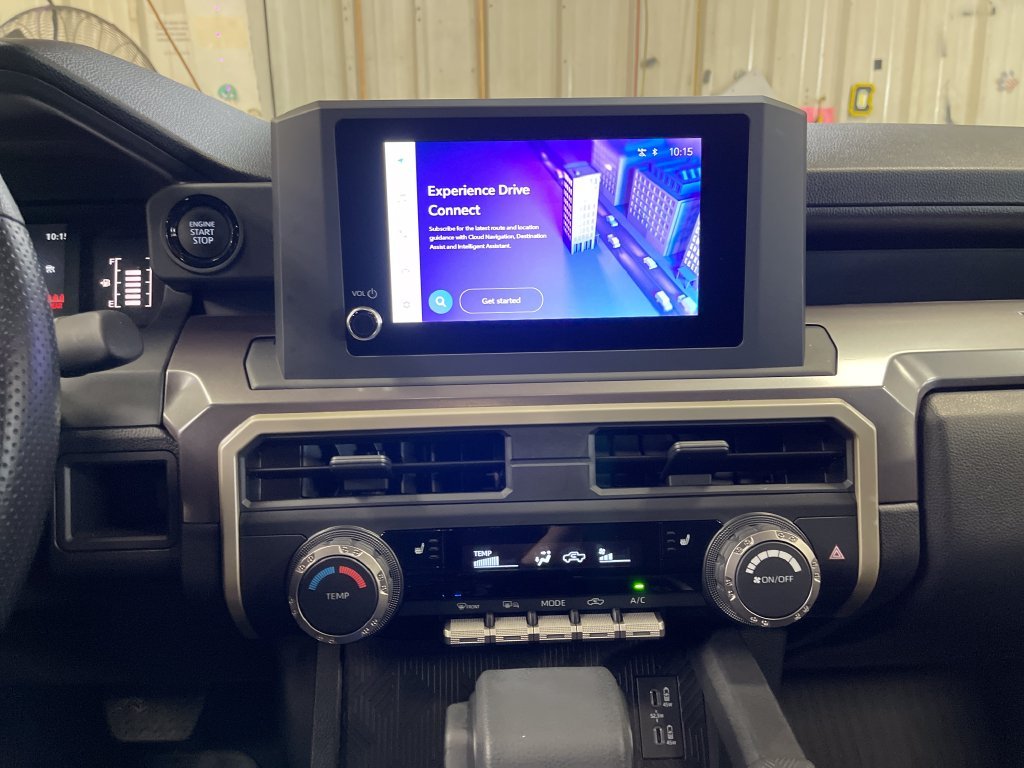 Used 2025  Toyota SR5 image 18