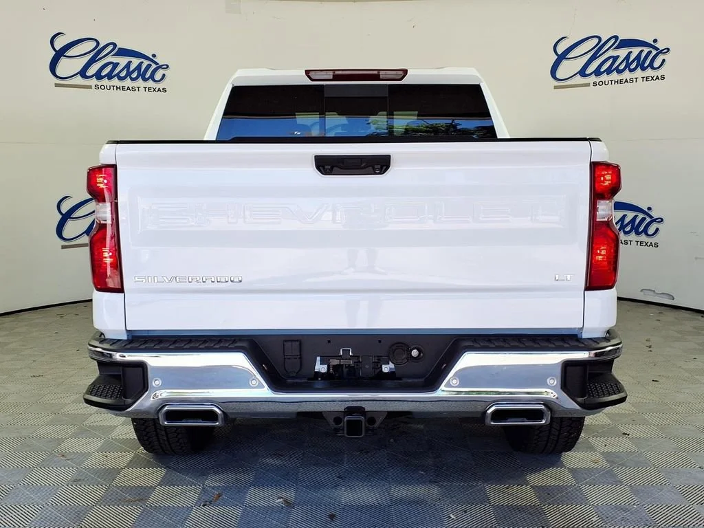 New 2026 Summit White Chevrolet LT image 4