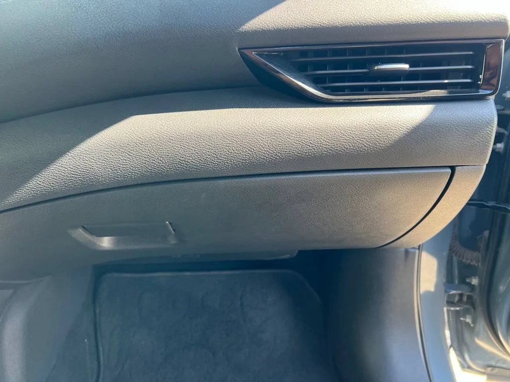 Used 2025  Nissan SV image 26