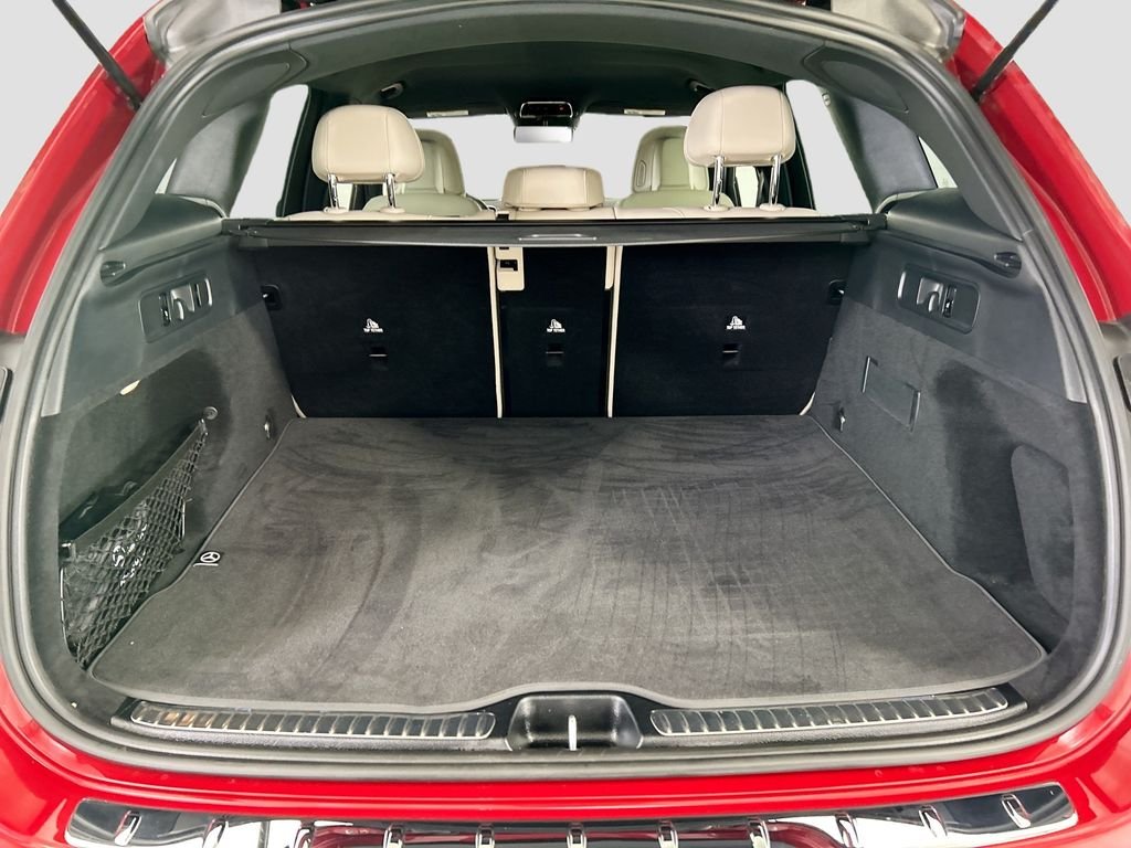 Used 2026 MANUFAKTUR Patagonia Red Metallic Mercedes-Benz GLC 300 image 27