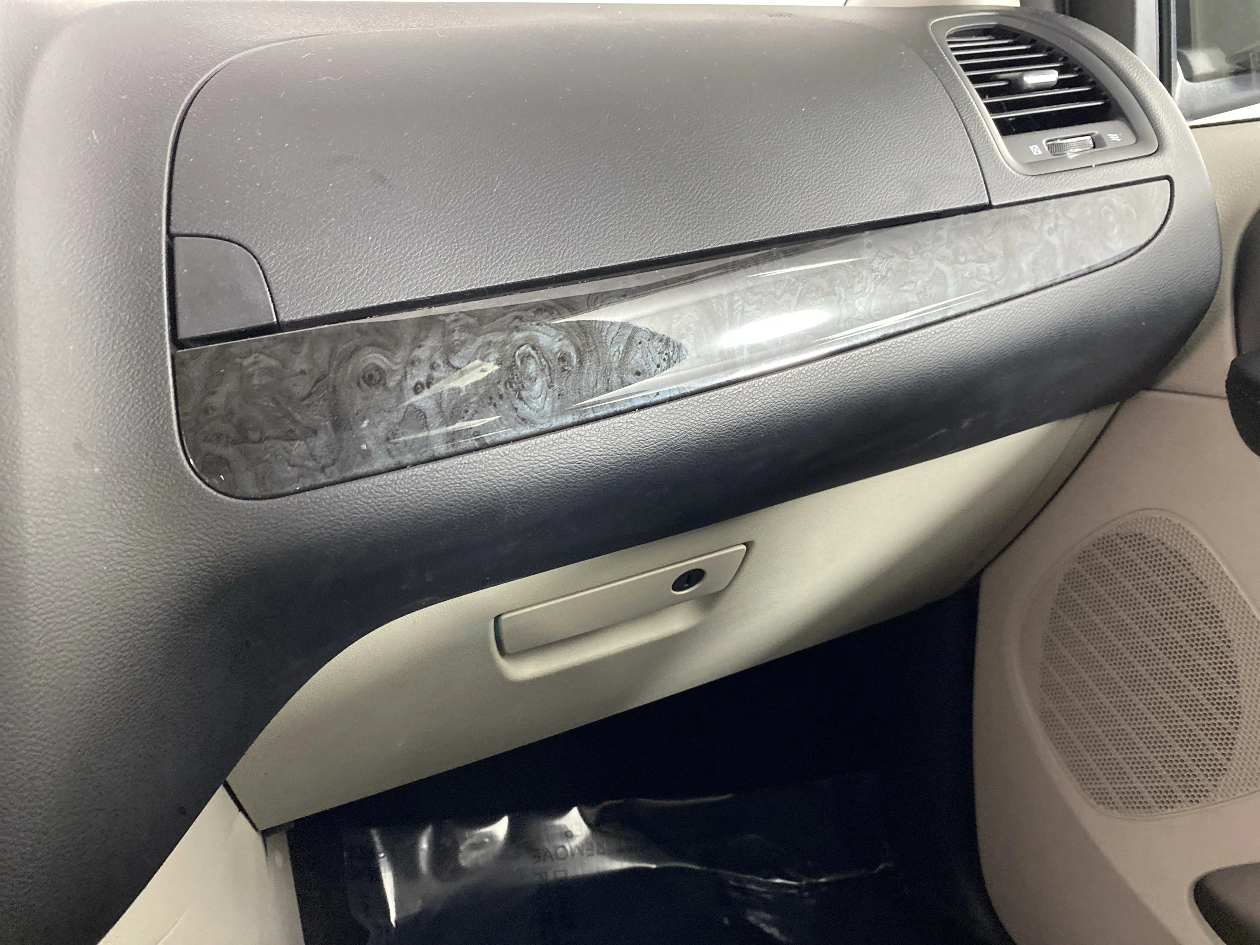 Used 2017 Billet Clearcoat Dodge SE image 29