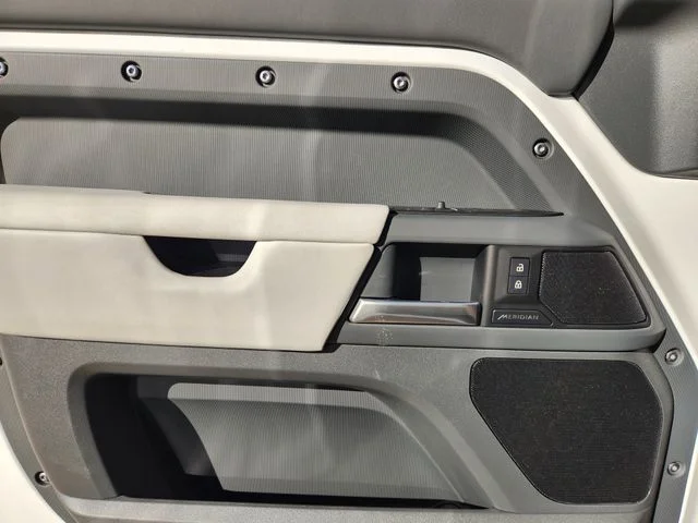 Used 2026 White Land Rover S image 16