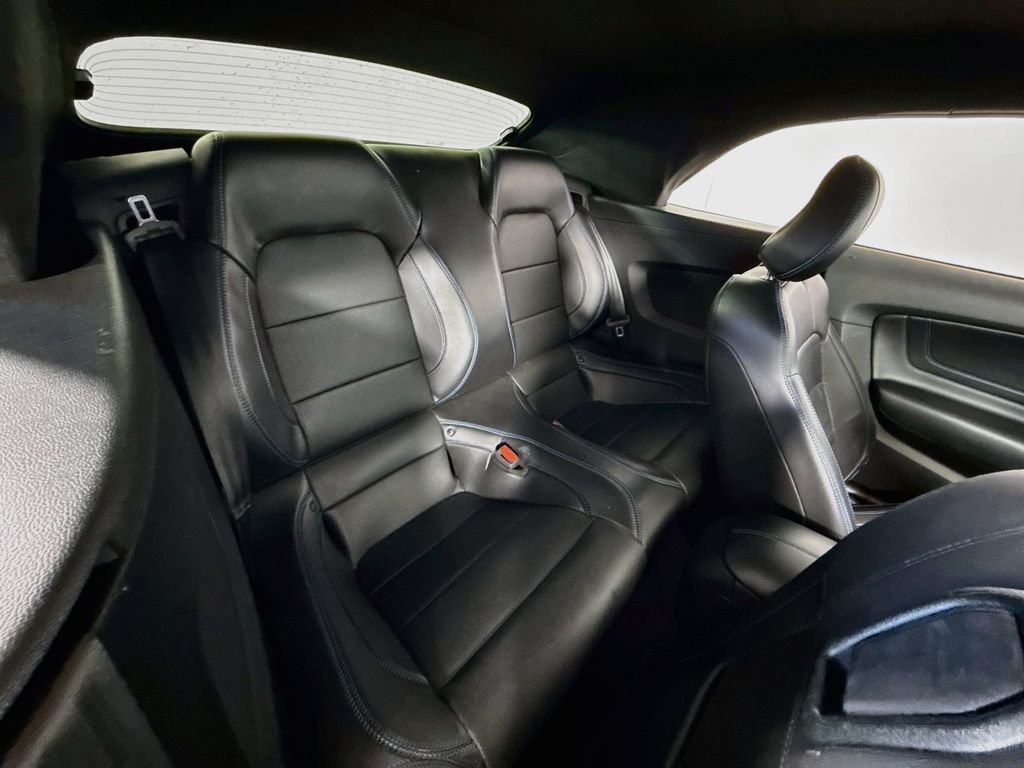 Used 2022 Atlas Blue Metallic Ford GT Premium image 27