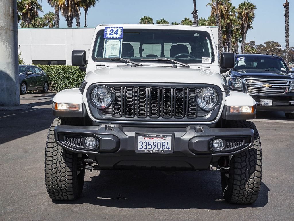 Used 2024 White Jeep Sport image 2