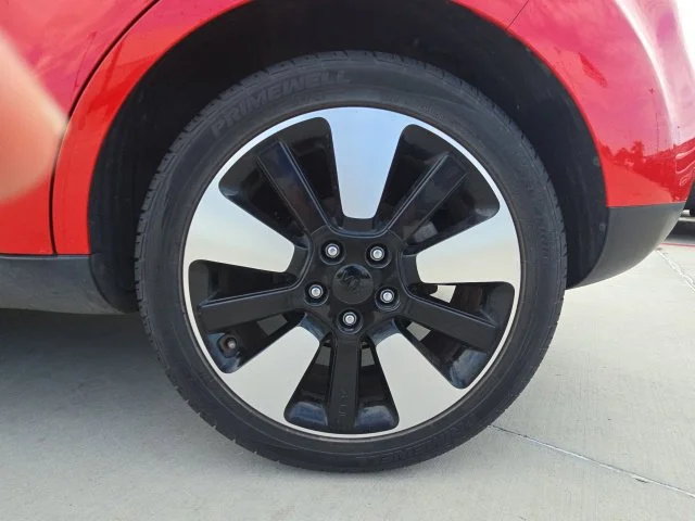 Used 2019 Red Kia Plus image 19